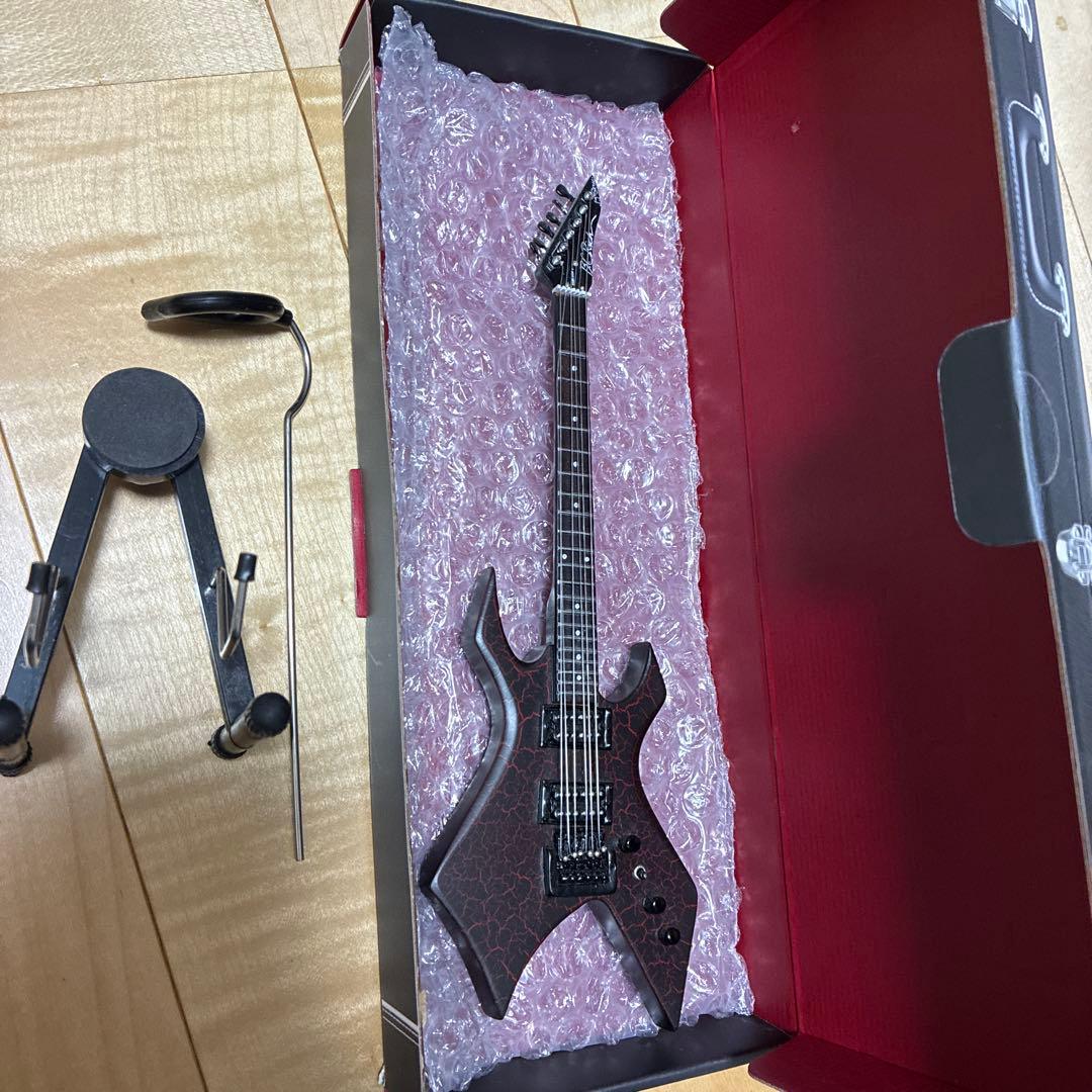 STRANGER THINGS Eddie’s Guitar