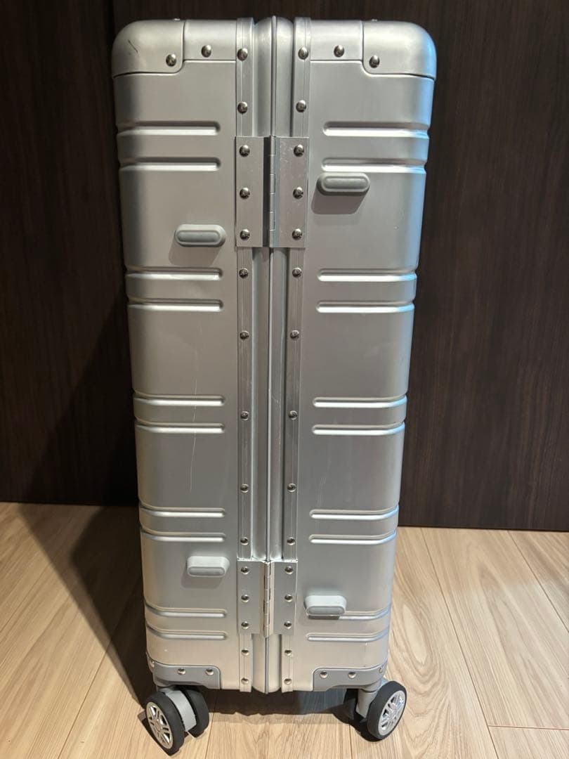 【muta marine】 60L スーツケース