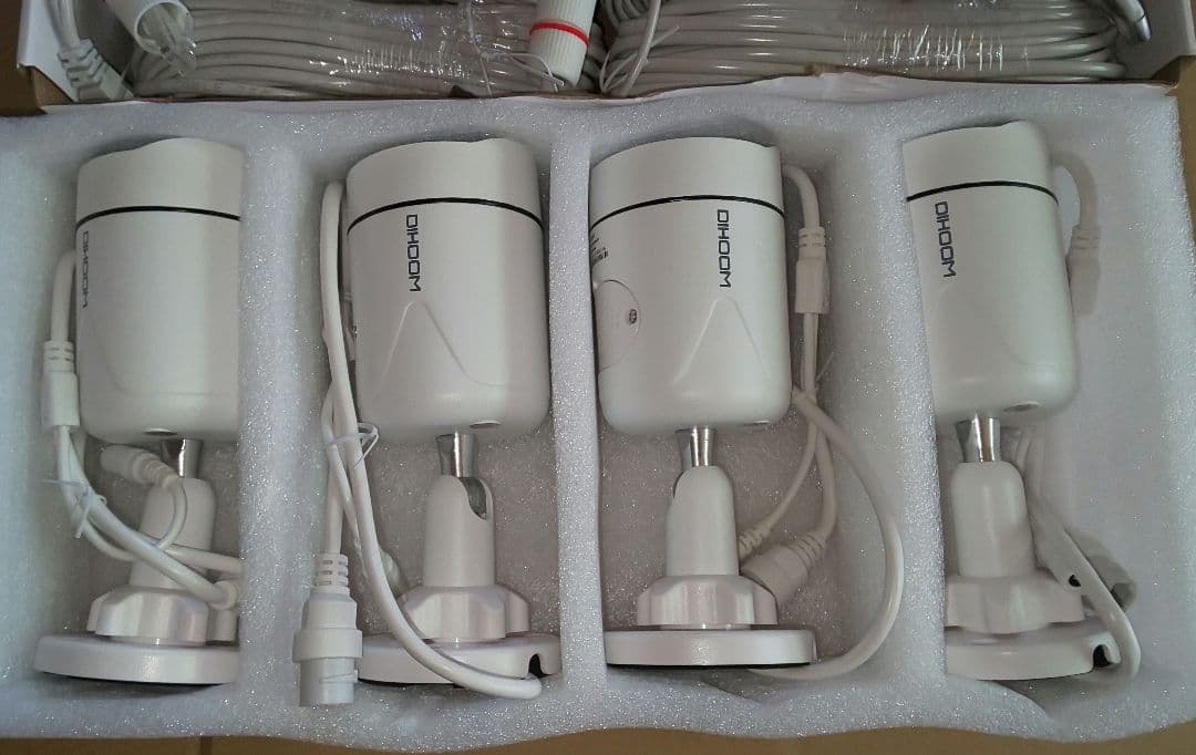 4K 800万画素・POE 防犯カメラ 増設用に 4台セット ケーブル付です！