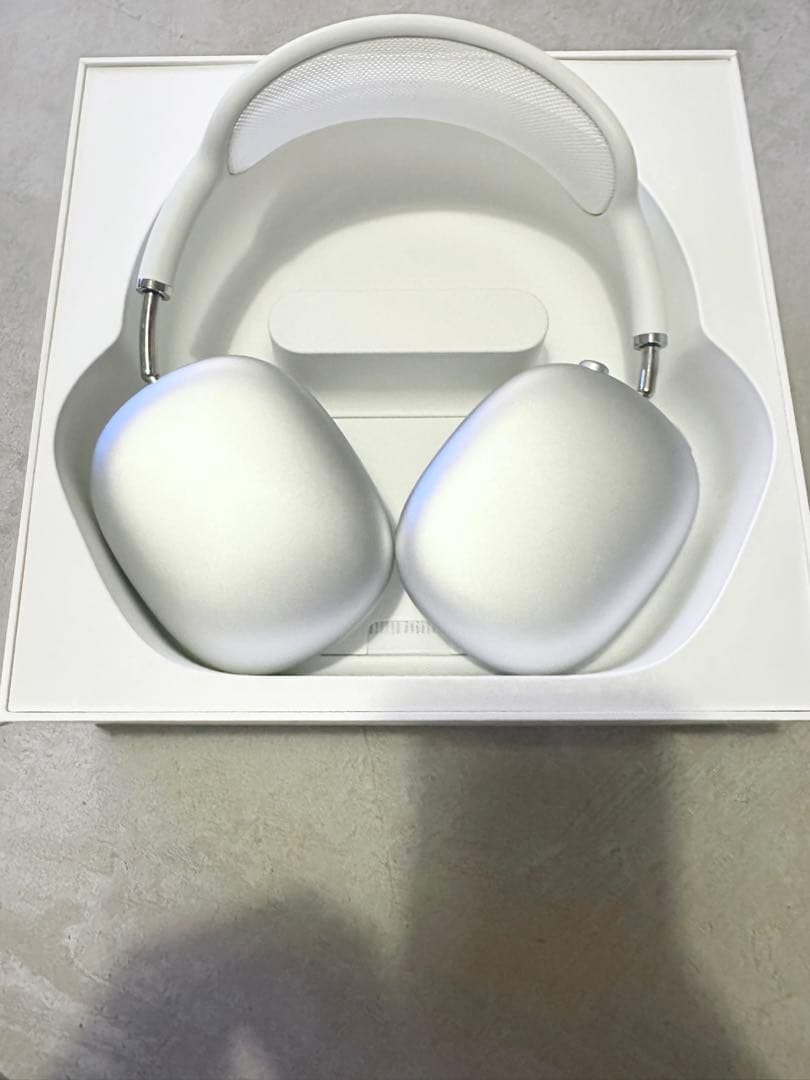 AirPods max シルバー【純正】apple care保証あり