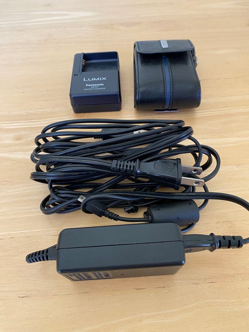 デジタルカメラ Panasonic LUMIX DMC-FX100