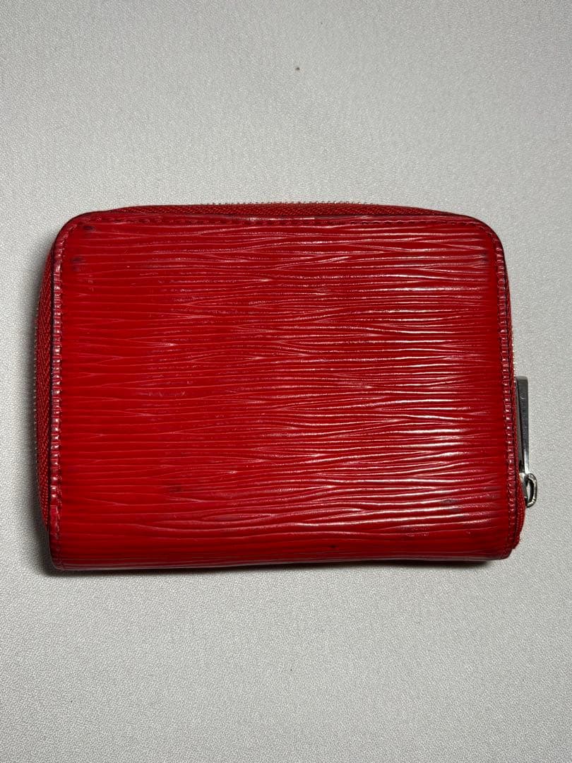 LOUIS VUITTON ルイ・ヴィトン ジッピーパース　エピ　レッド