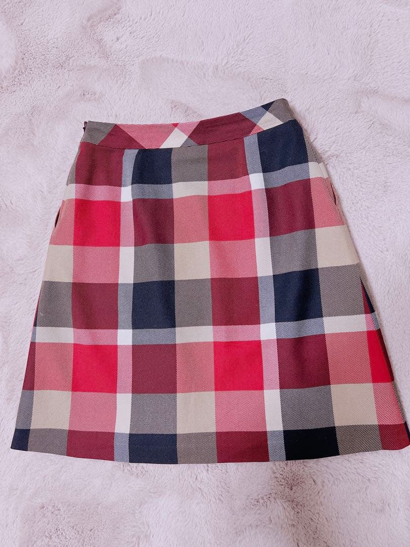 ブルーレーベルクレストブリッジ　スカート　美品