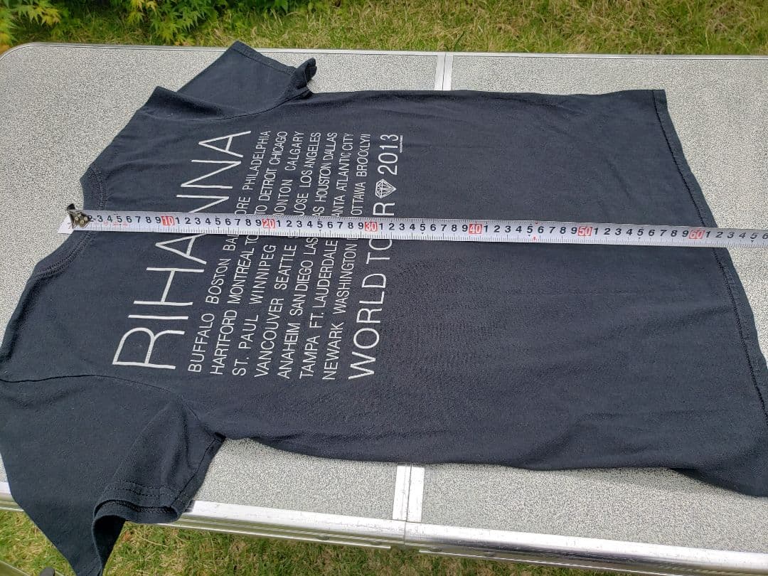 K*2様 RIHANNA　ワールドツアー　Tシャツ　2013 リアーナ　古着　レ