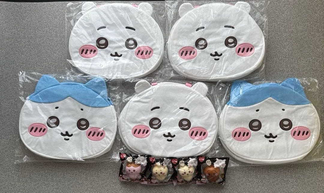 ちいかわ おかおBIGボストンバッグ　バレンタインスクイーズ　まとめ売り