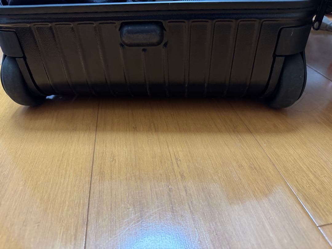 ほ*ん様 11/7終了最終値引金額‼️ REMOWA 機内キャリー　2輪