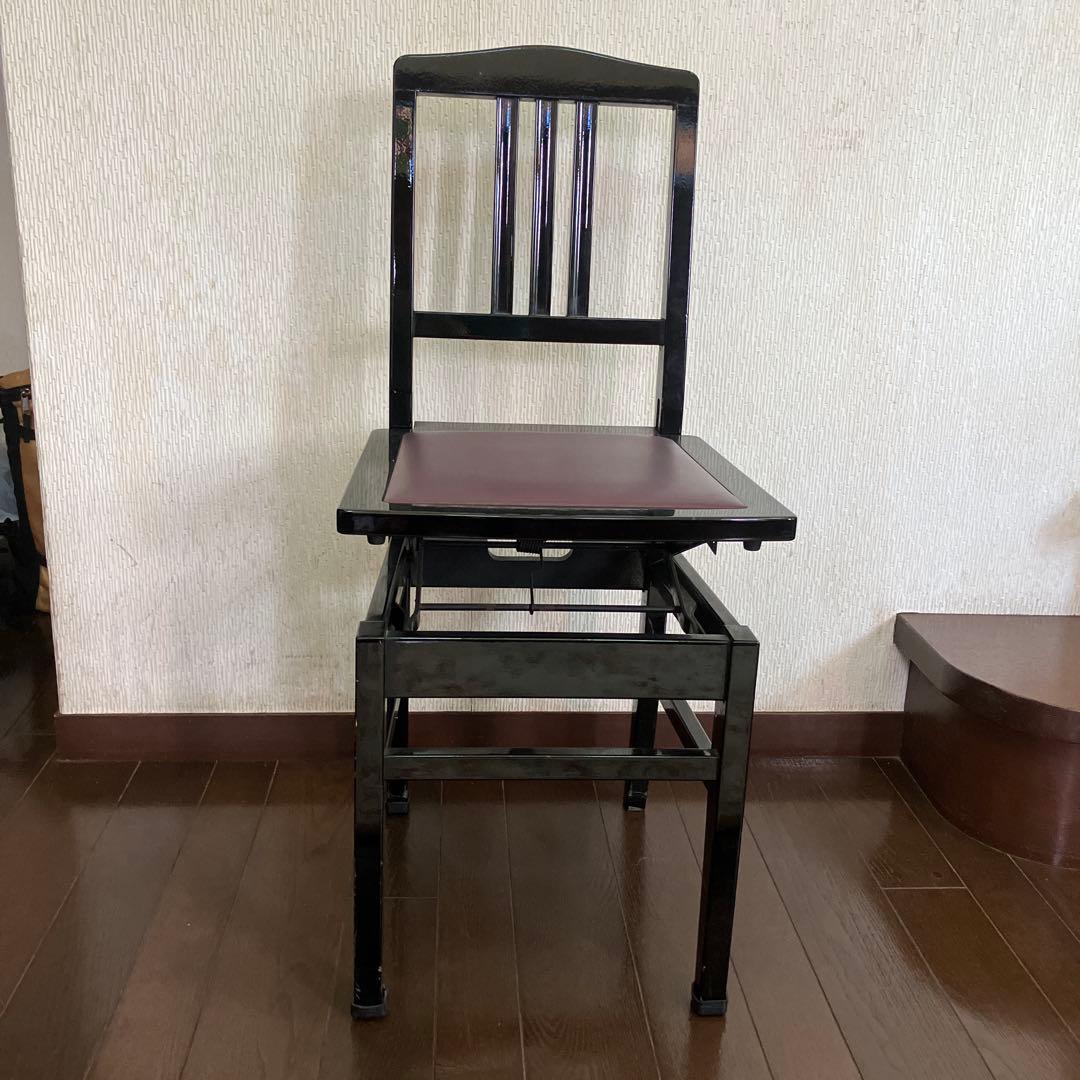 ピアノ椅子