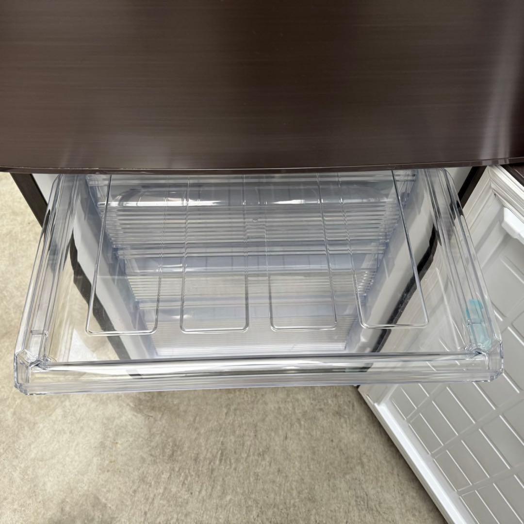 112⭐️2022年製美品★シャープ　冷蔵庫　ブラウン　大型　2ドア　280L