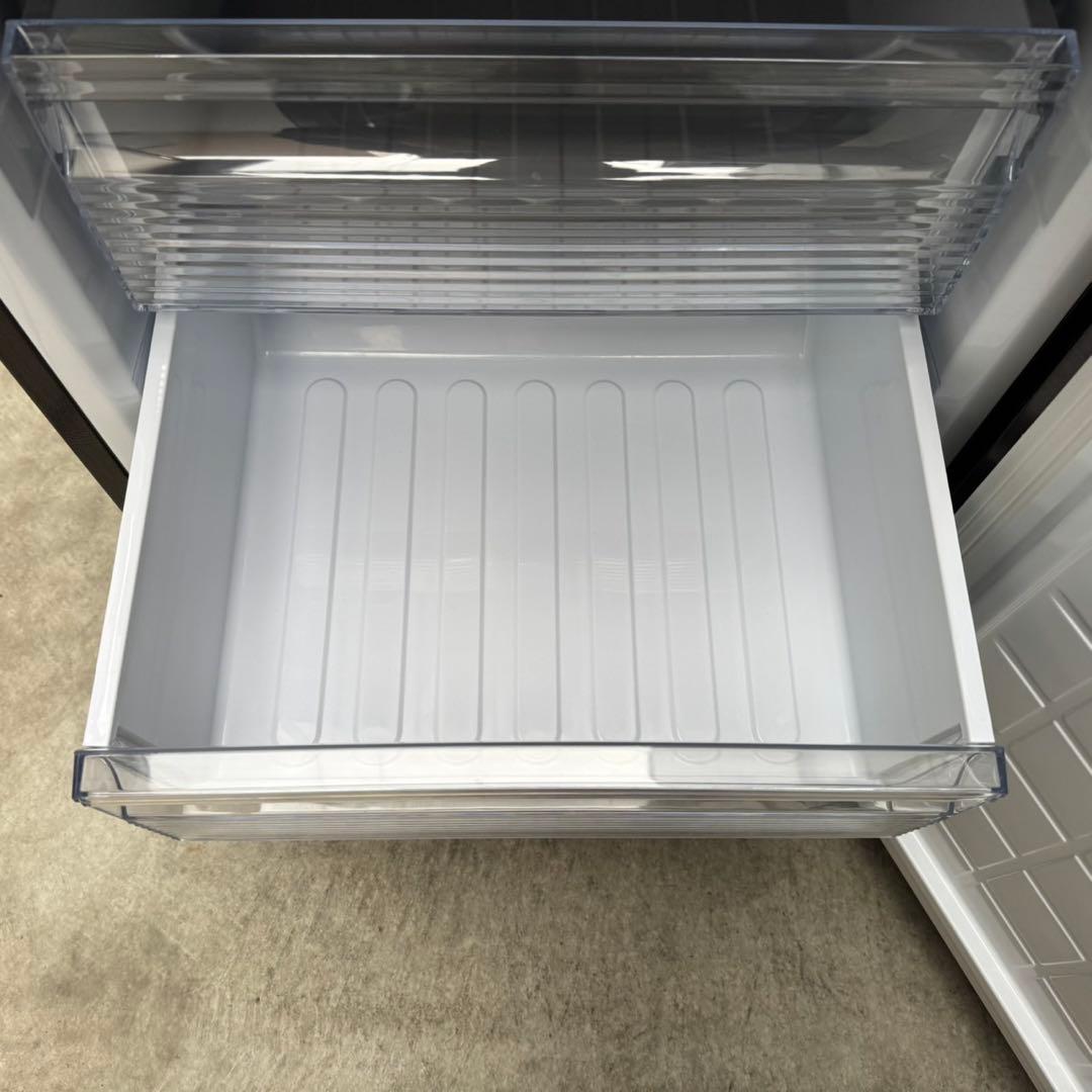 112⭐️2022年製美品★シャープ　冷蔵庫　ブラウン　大型　2ドア　280L