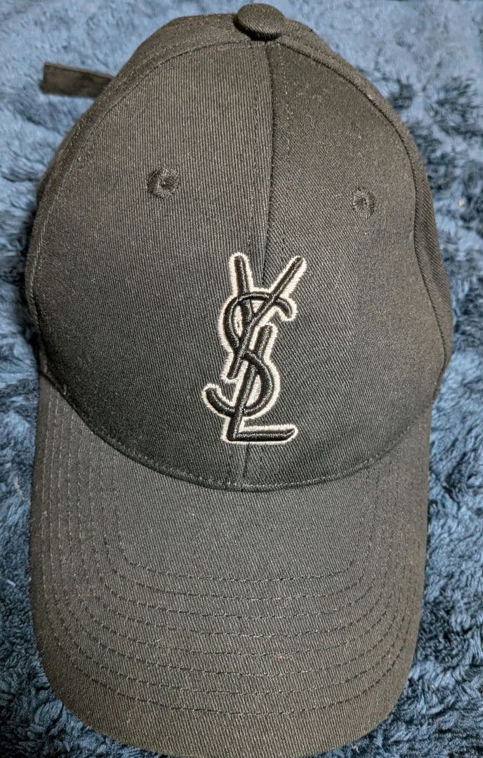 イブサンローラン　ニューエラ　コラボ　キャップ