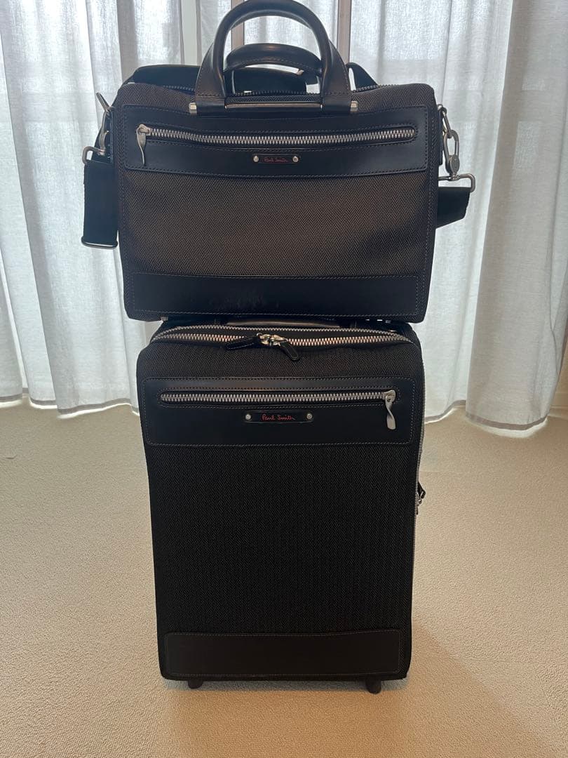 Paul Smith ブラック キャリーとブリーフケース