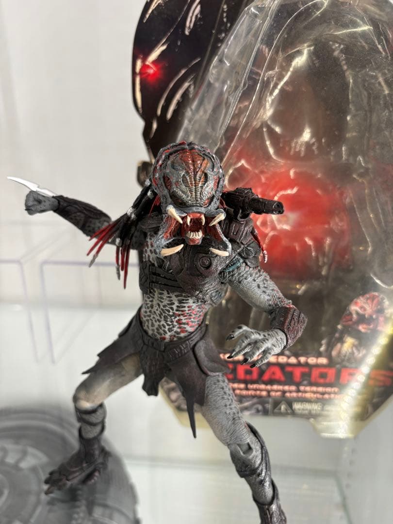 ネカ　プレデターズ　バーサーカープレデター