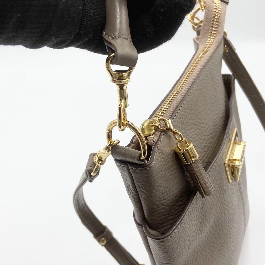 未使用級　ATAO アタオ　ホリデー　ショルダーバッグ　2way レザー　トープ