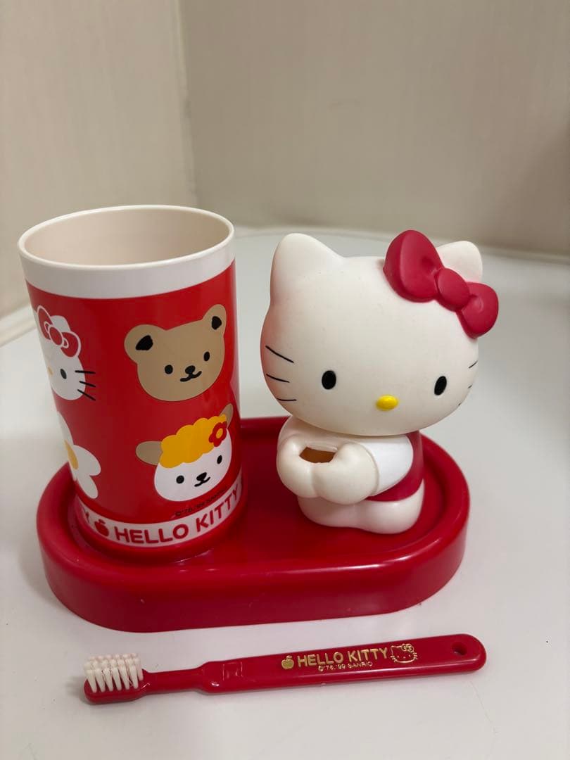 【新品・未使用】サンリオ　ハローキティ　歯ブラシスタンド レア　レトロ