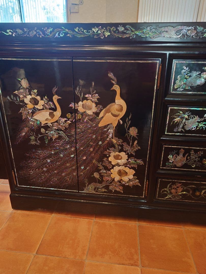 螺鈿細工　サイドボード　キャビネット