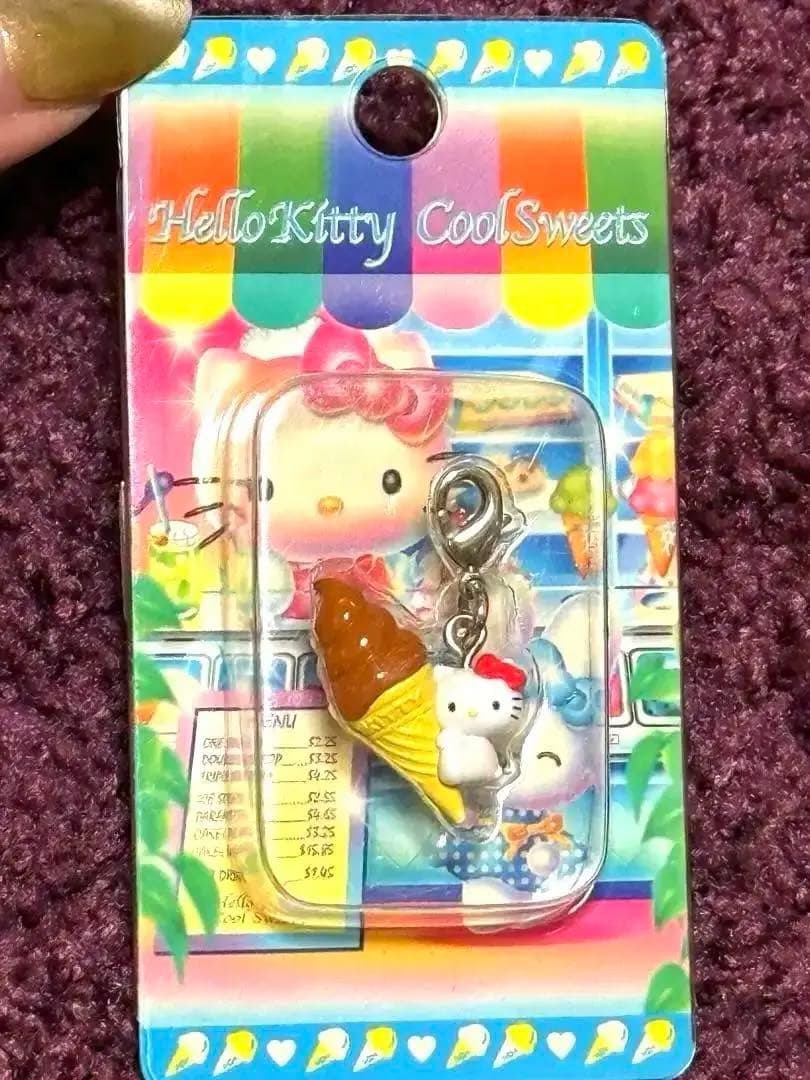 ハローキティ キーホルダー　ファスナーマスコット　原宿　スウィーツ　ソフト