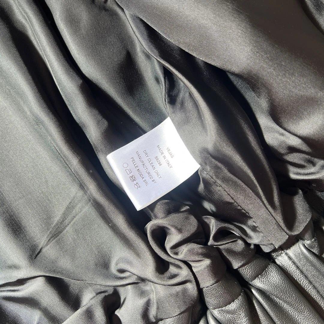 vejas レザー　スカーフ付き　ジャケット