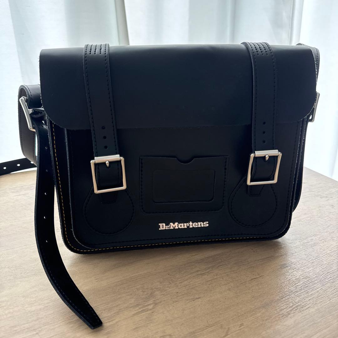 ドクターマーチン　ショルダーバッグ