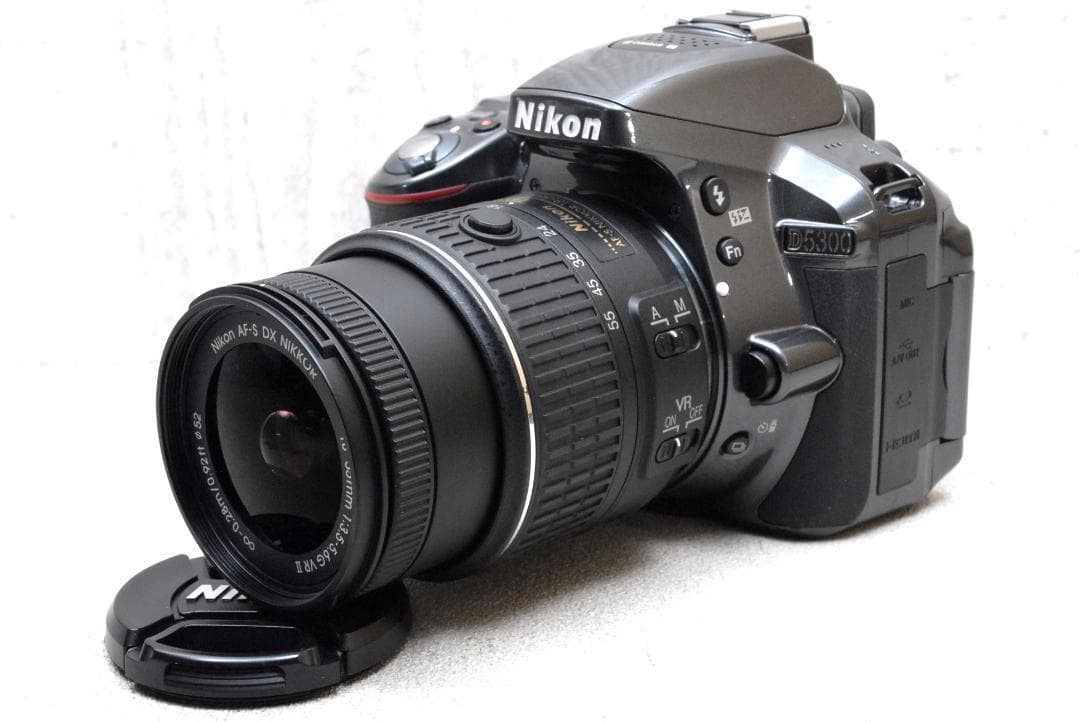 ✨美品✨ Nikon D5300 ショット数1405回 Wi-Fi搭載 グレー