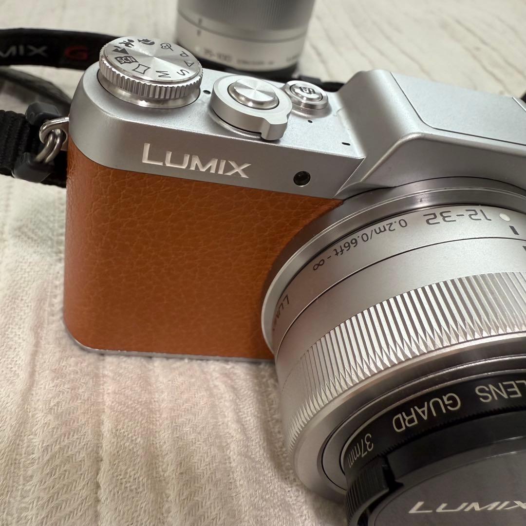 Panasonic LUMIX DMC-GF7W ダブルズームレンズキット