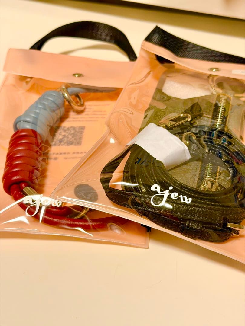 エジュー（ajew）コイルストラップ＆iPhoneケースセット