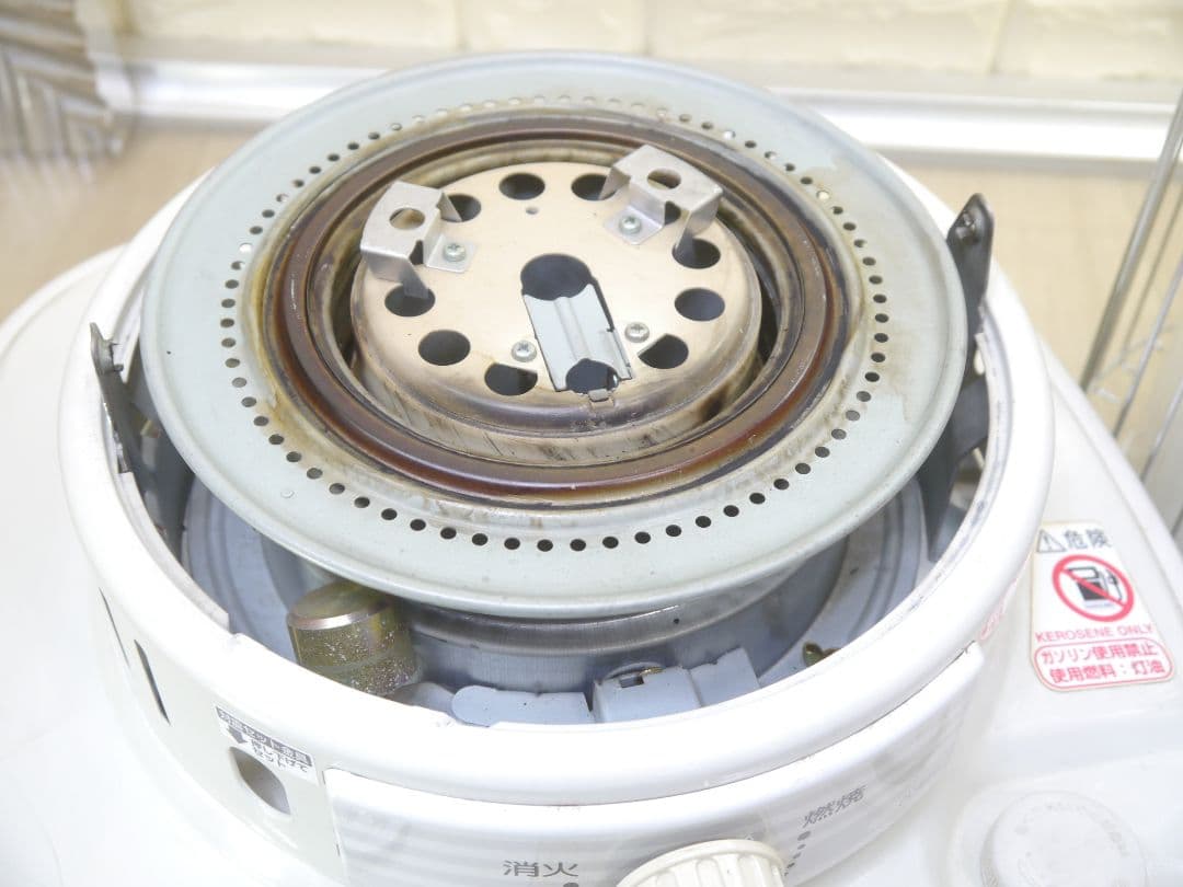 送料無料❤2014年 コロナ/CORONA ホワイト 石油ストーブ 安全ガード