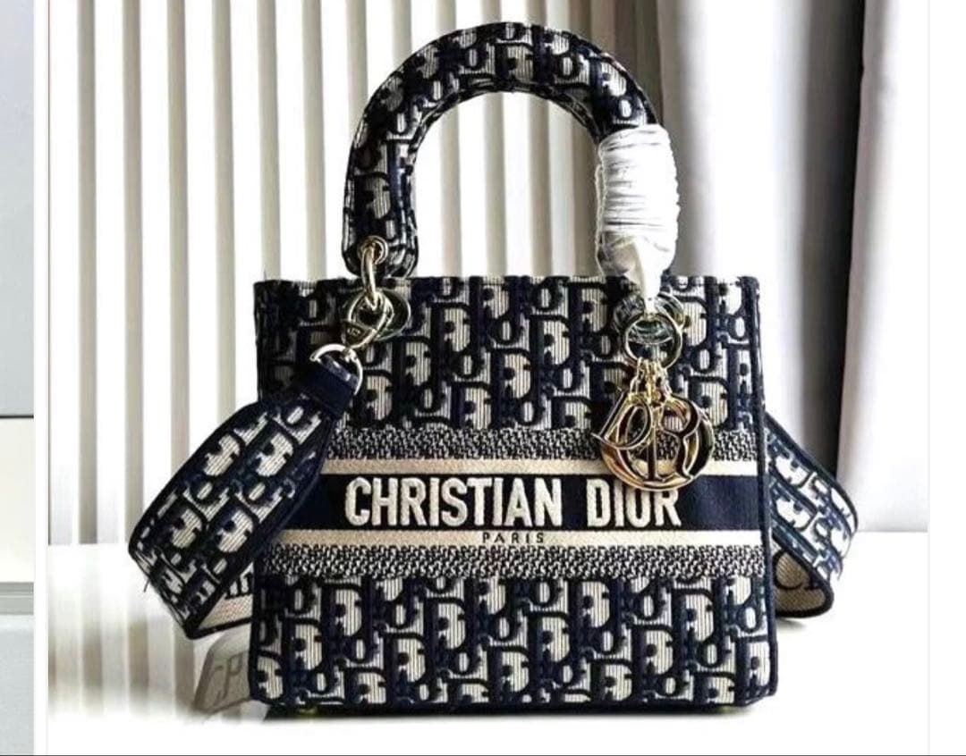 ✨最終お値下げ✨CHRISTIAN DIOR ショルダーバッグ ネイビー