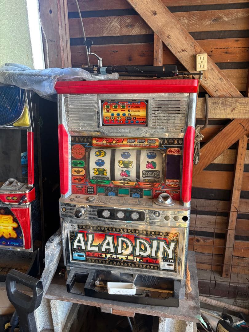 レア品　パチスロ 4号機 アラジンA