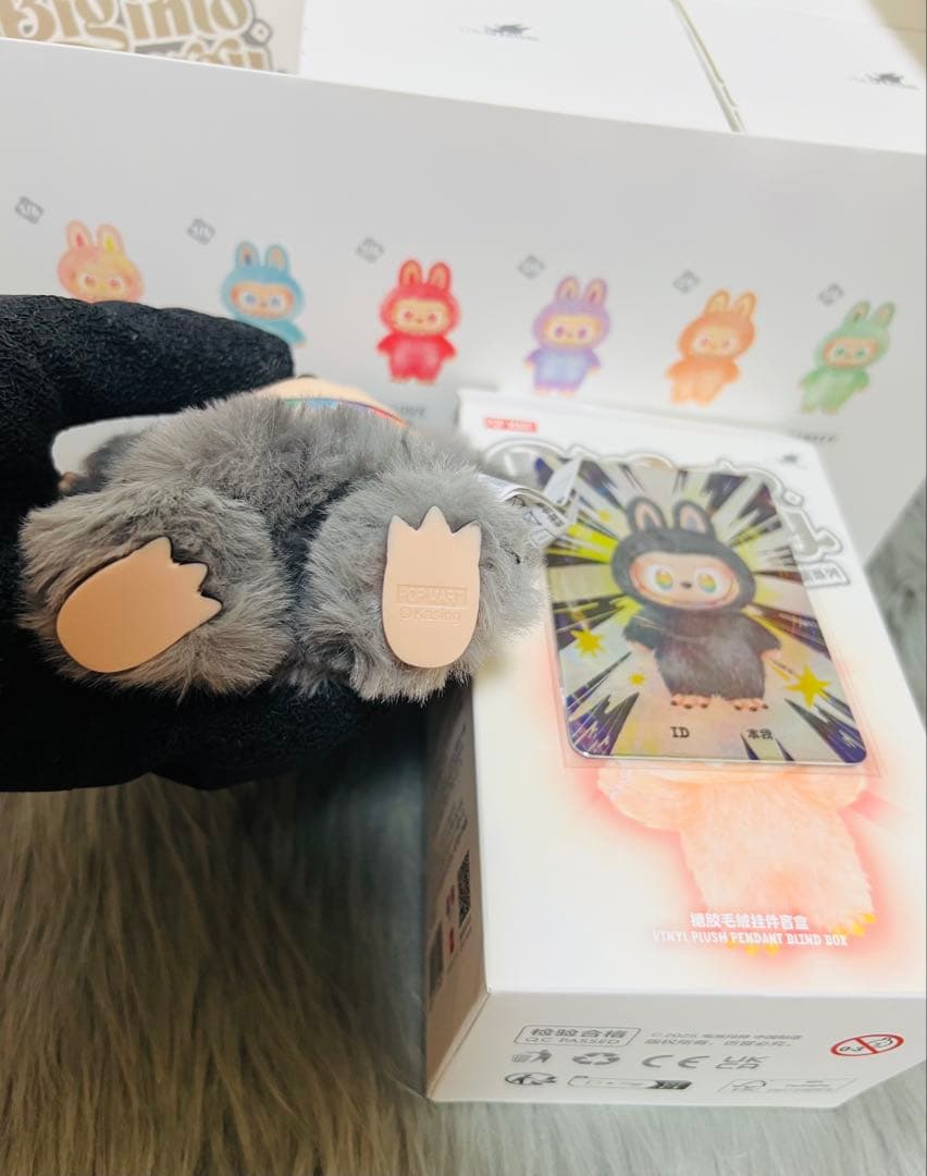 正規品 ラブブ LABUBU Big into Energy シークレット