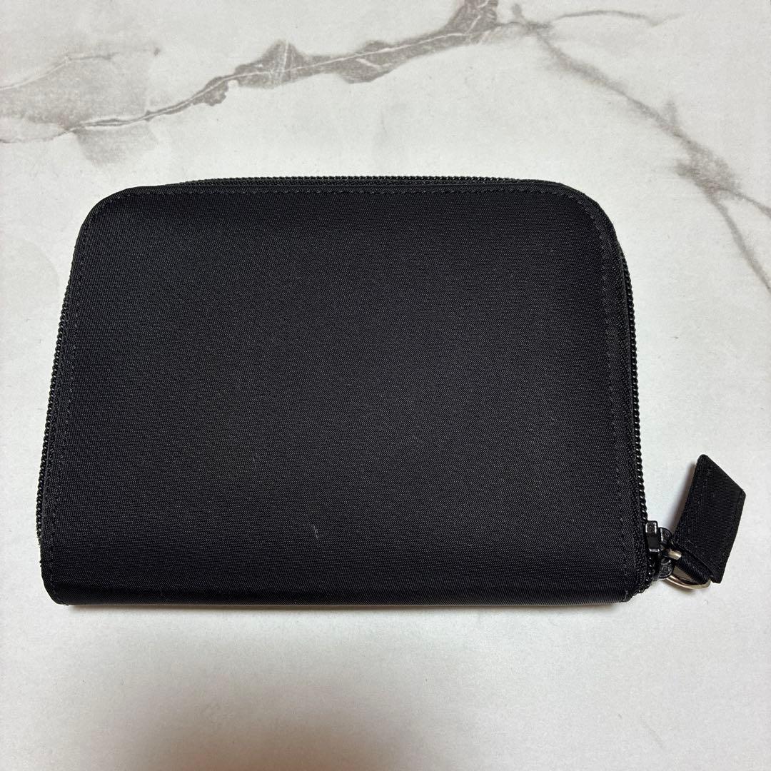 PRADA ブラック ナイロン 二つ折り財布