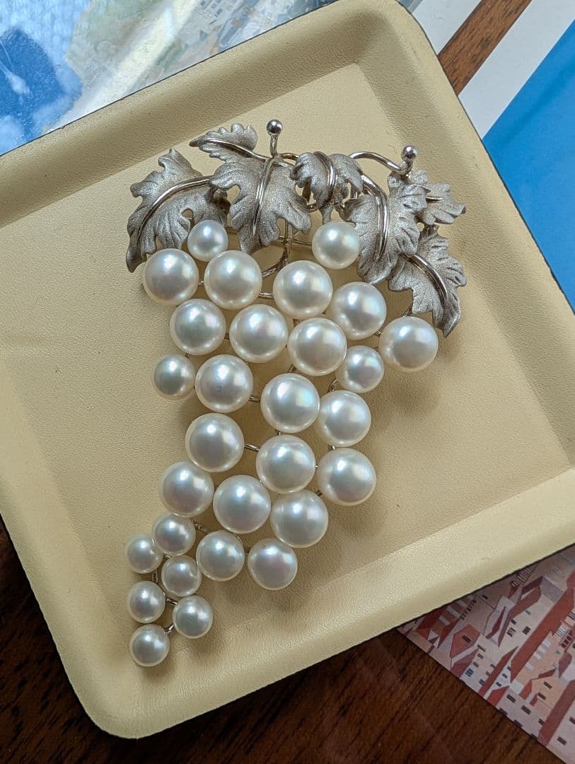 あこや真珠　パール　ブローチ　シルバー925 刻印　ぶどう　大ぶり　美品　29珠