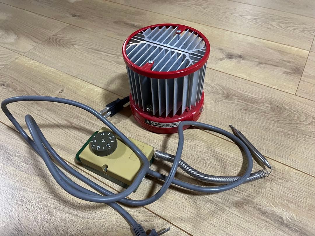 温室用ヒーターとサーモスタット 昭和機材工業