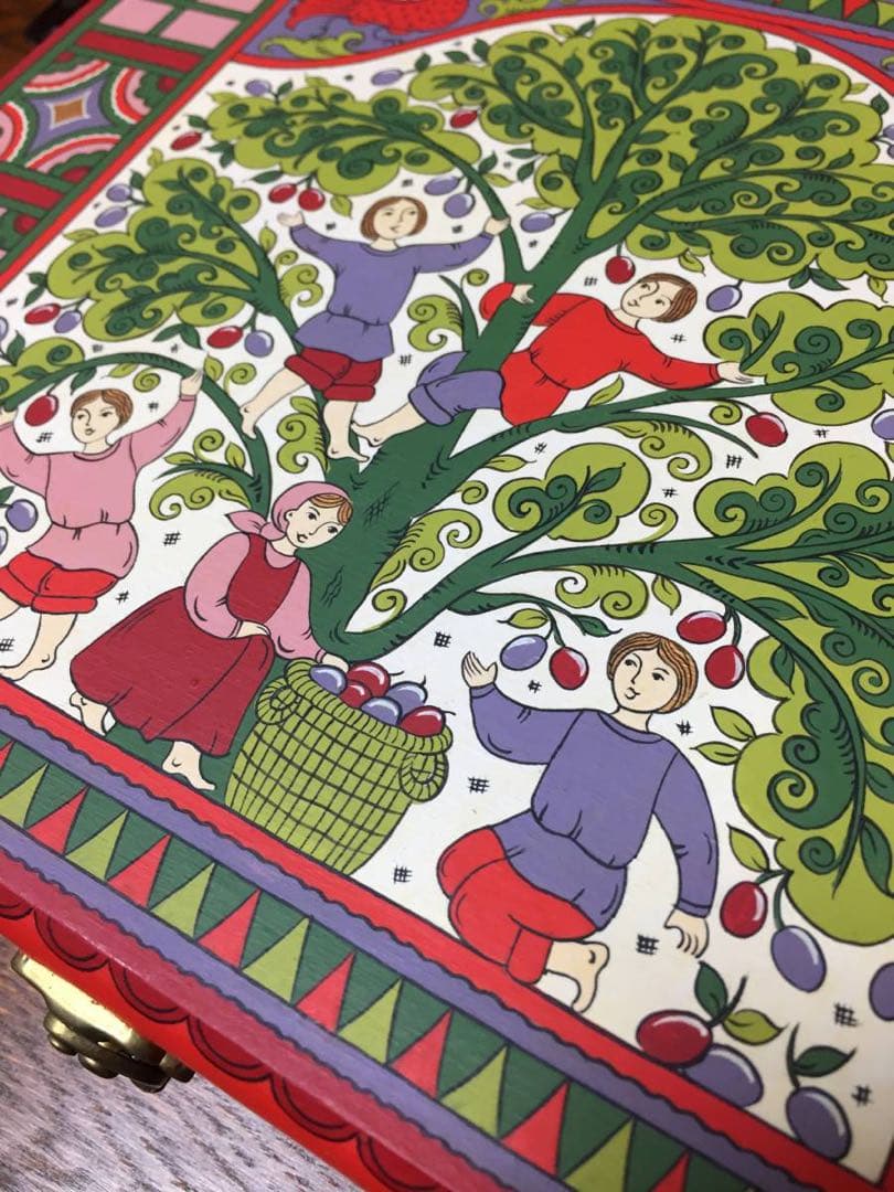 ロシア雑貨☆木製小物入れジュエリーBoxオリガ作 マトリョーシカ