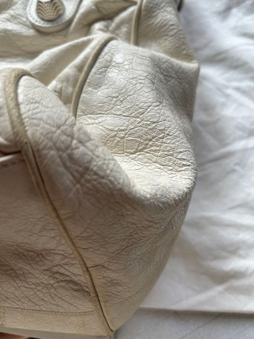 BALENCIAGAバレンシアガホワイトショルダーバッグ