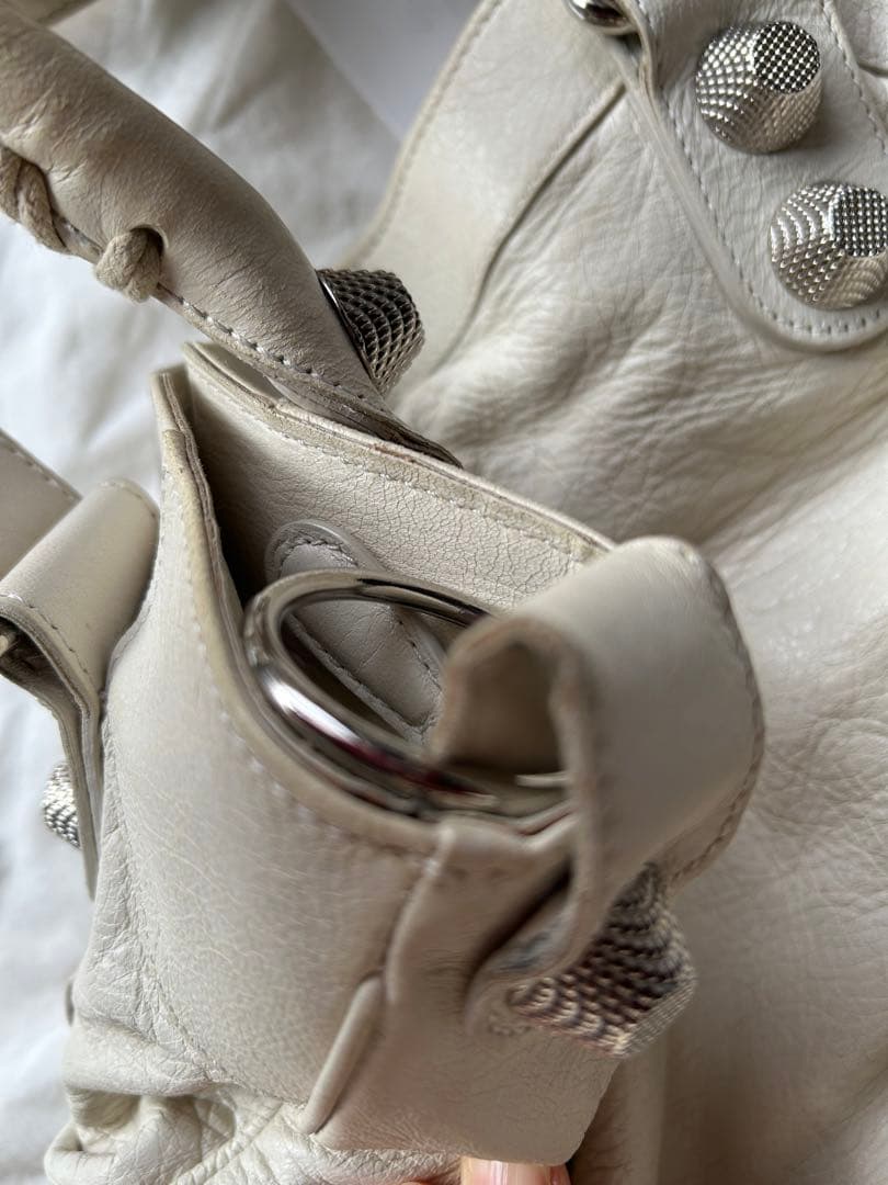 BALENCIAGAバレンシアガホワイトショルダーバッグ