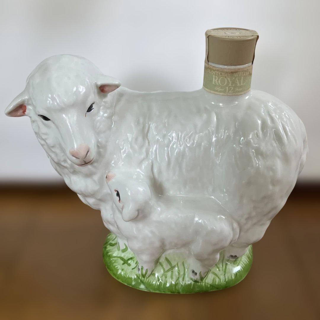 【希少】サントリー ローヤル 12年 干支 陶器ボトル 寅歳，未歳 ２本セット