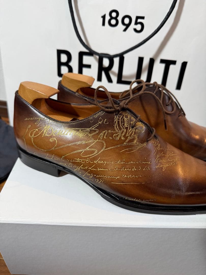 定価35万ベルルッティ アレッサンドロカリグラフィーレザーシューズ ゴールデン