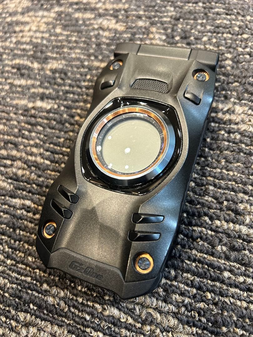 Gz One TYPE-XX 折りたたみ式携帯電話 本体