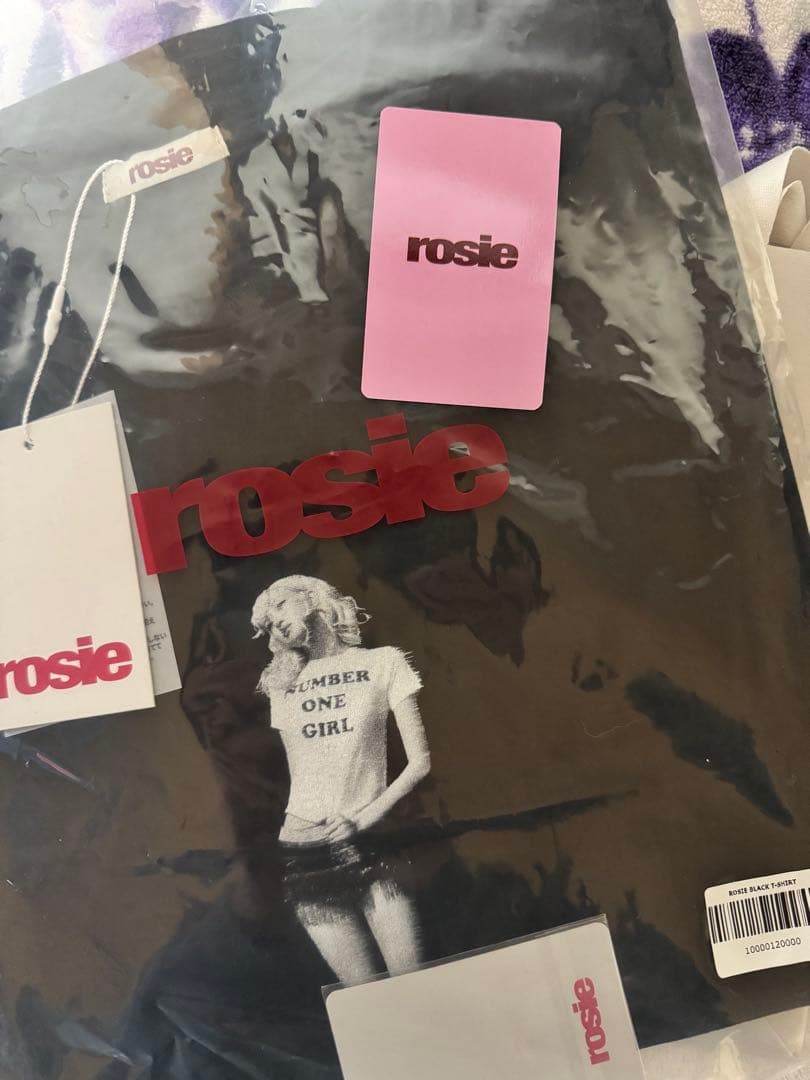 BLACKPINKロゼ　ポップアップストア　Tシャツ　トレカ ショッパー付