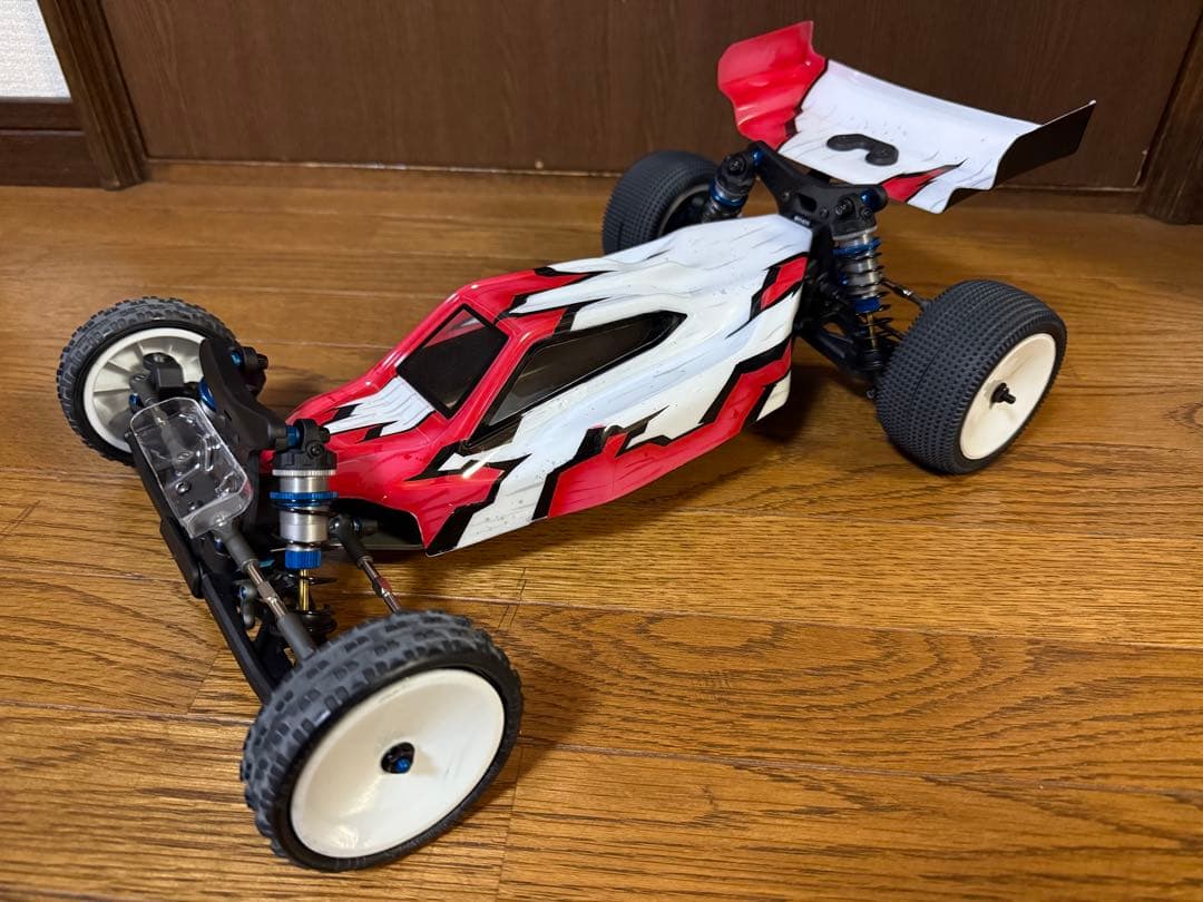 あきらASSOCIATED RC10 B7 TEAM KIT 未走行
