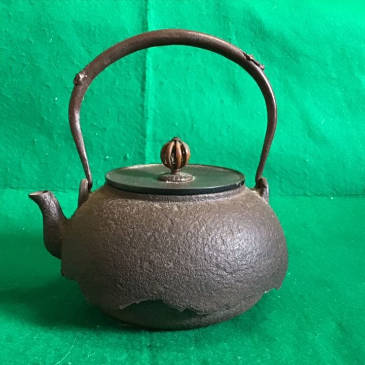 鉄瓶　銅蓋
