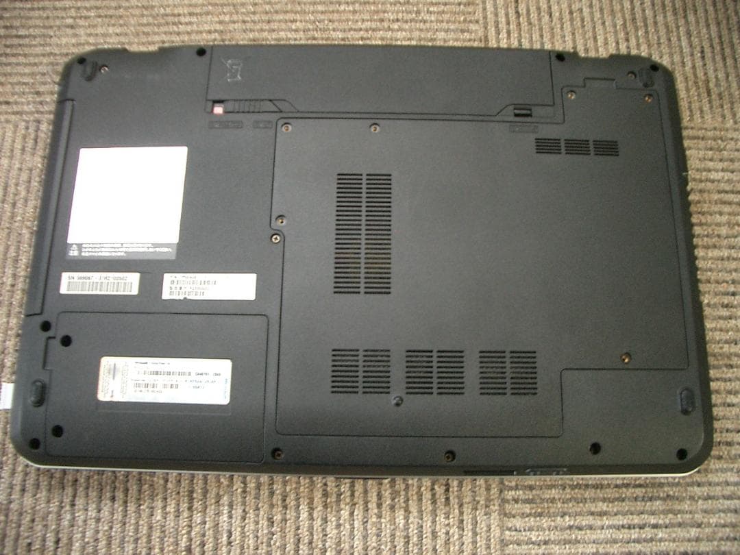 富士通 Lifebook AH42/G