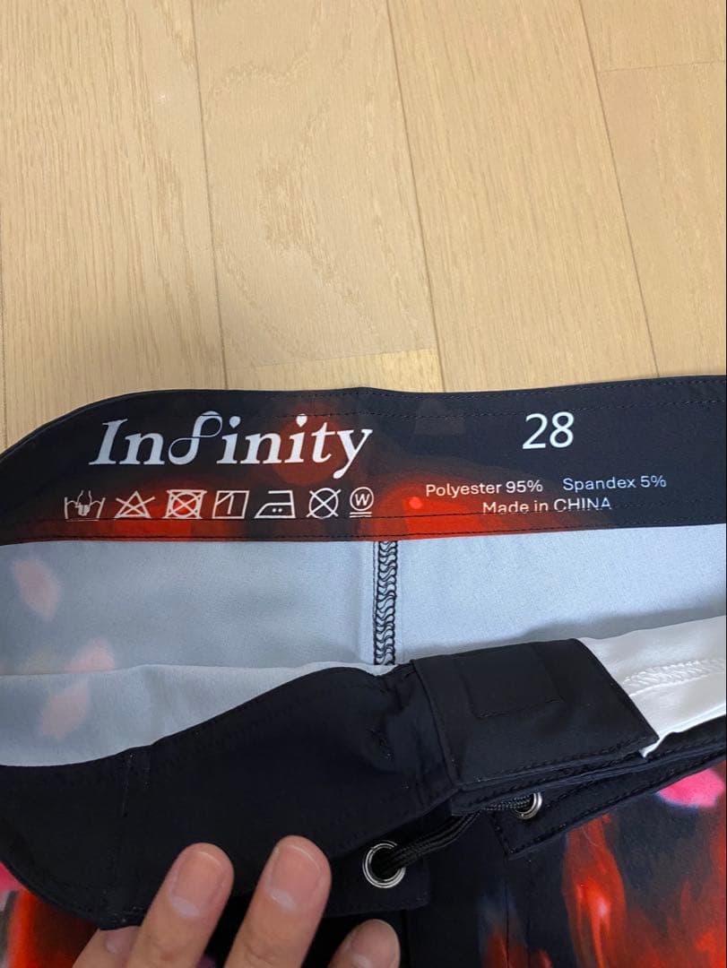 Infinity インフィニティ　サーフパンツ28インチ　新品