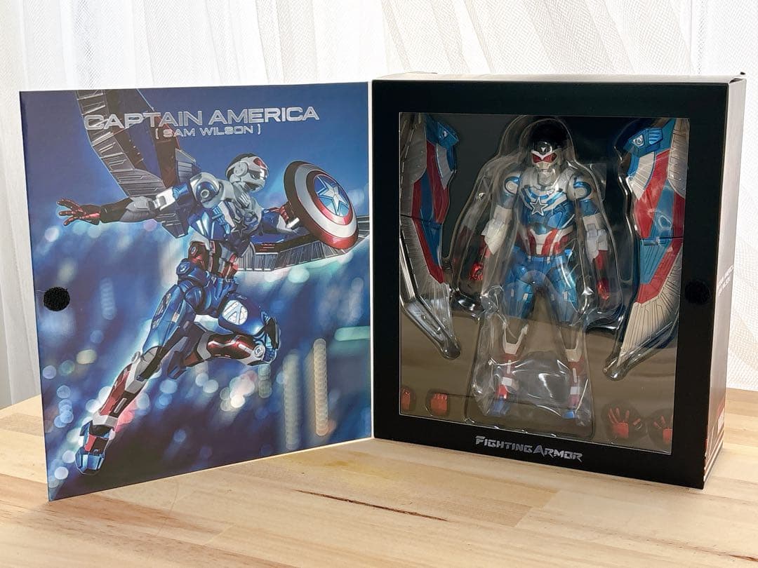 未開封　ファイティングアーマー キャプテン・アメリカ Sam Wilson
