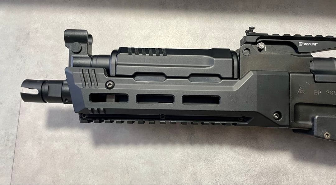 AK STORM 次世代電動ガン（ブラック）