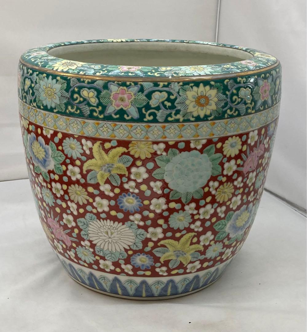 B182s  十錦手「花尽くし火鉢」菊・梅・牡丹　手焙り　鉢カバー　七宝繋文