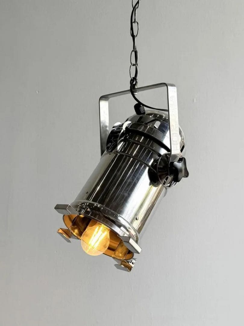 インダストリアルスポットライト