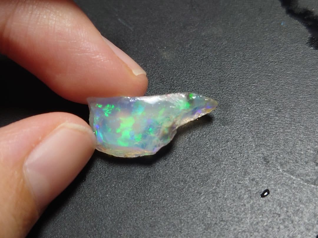 エチオピアウェロ産　チョークオパール　鉱物標本　原石　ポッチ