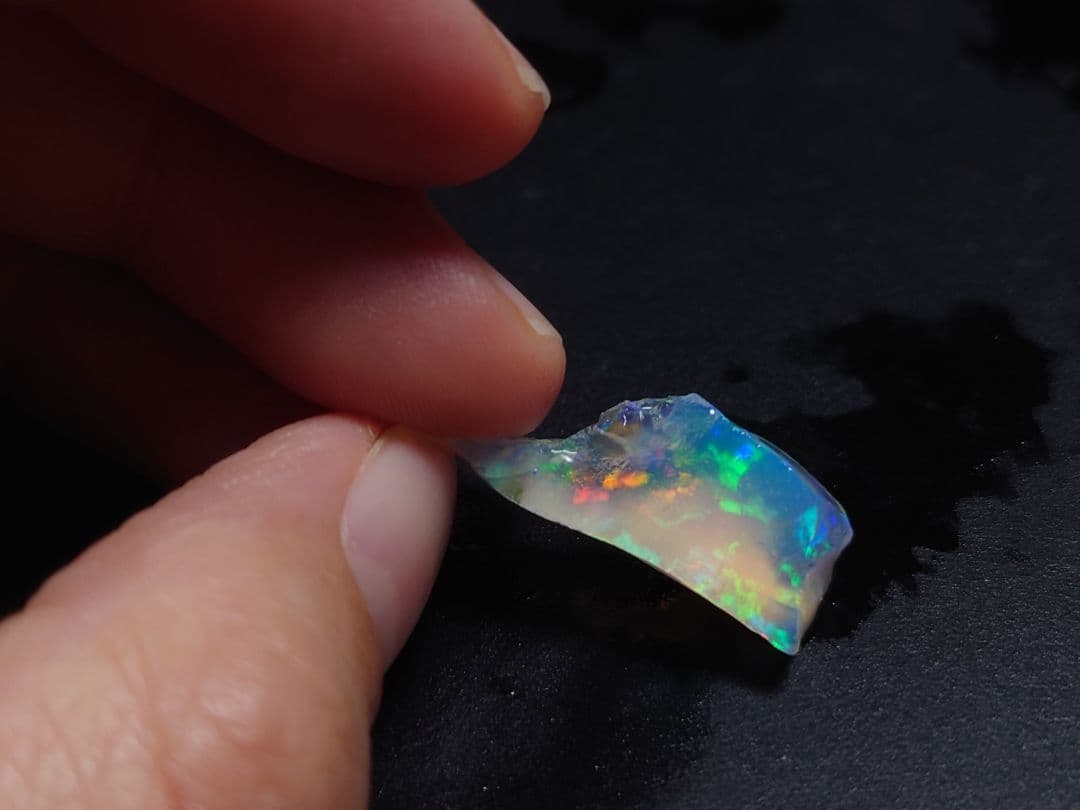 エチオピアウェロ産　チョークオパール　鉱物標本　原石　ポッチ