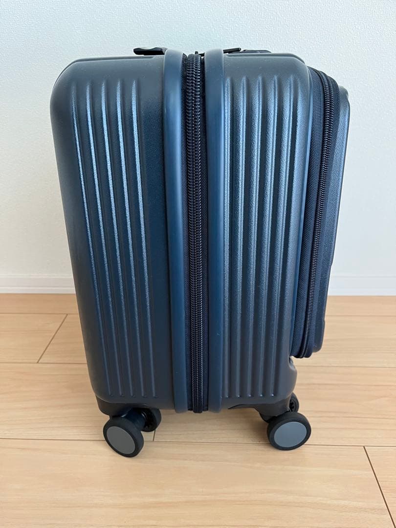 イノベーター　INV20　フロントオープン　畿内持込可　33L　ディープシー